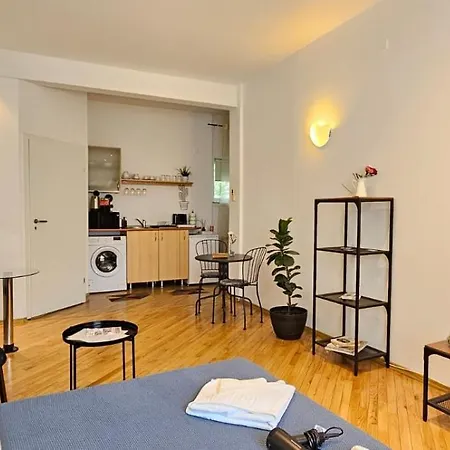 Sweet Dreams Calea Victoriei Sunny * Бухарест